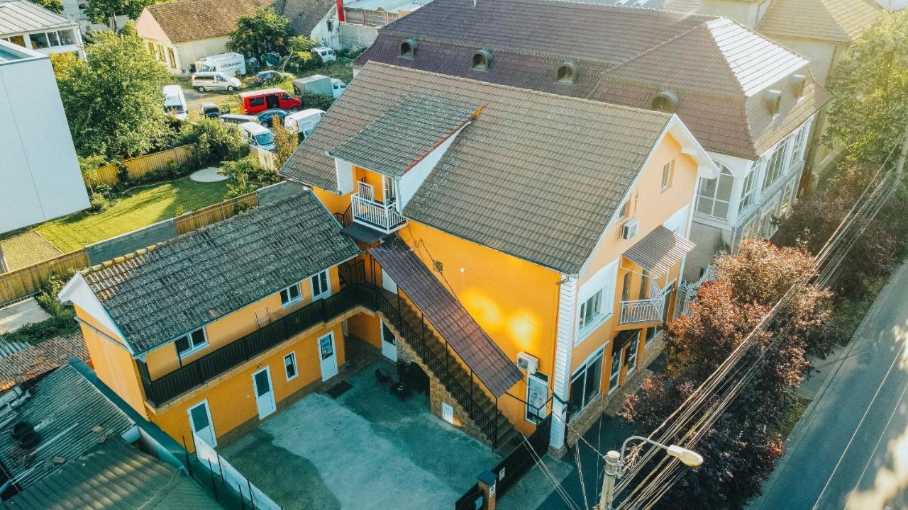 Orange House Apartment Timisoara Ngoại thất bức ảnh