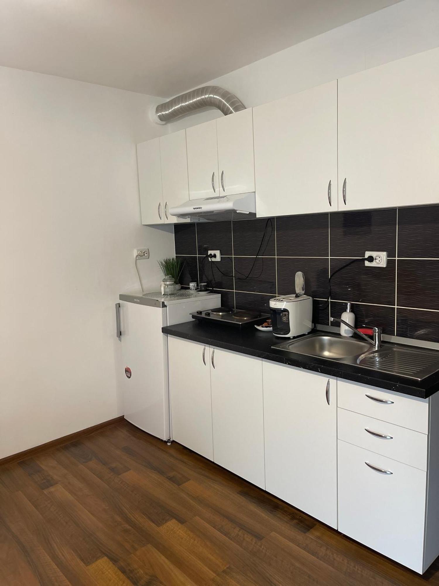 Orange House Apartment Timisoara Ngoại thất bức ảnh